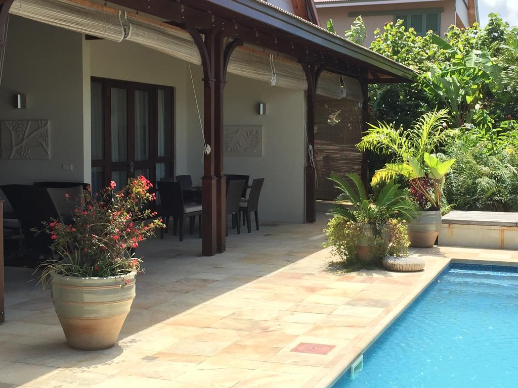 Private Sea View Villa Eden Island Room photo